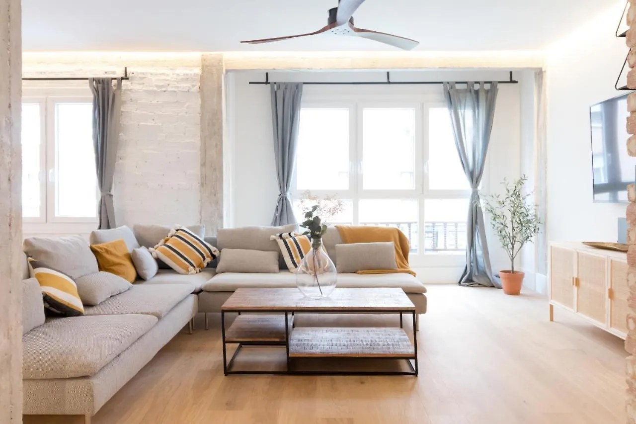 Amplio Y Moderno Apartamento Con Tarima Refrescante By Staynnapartments Bilbao Spain