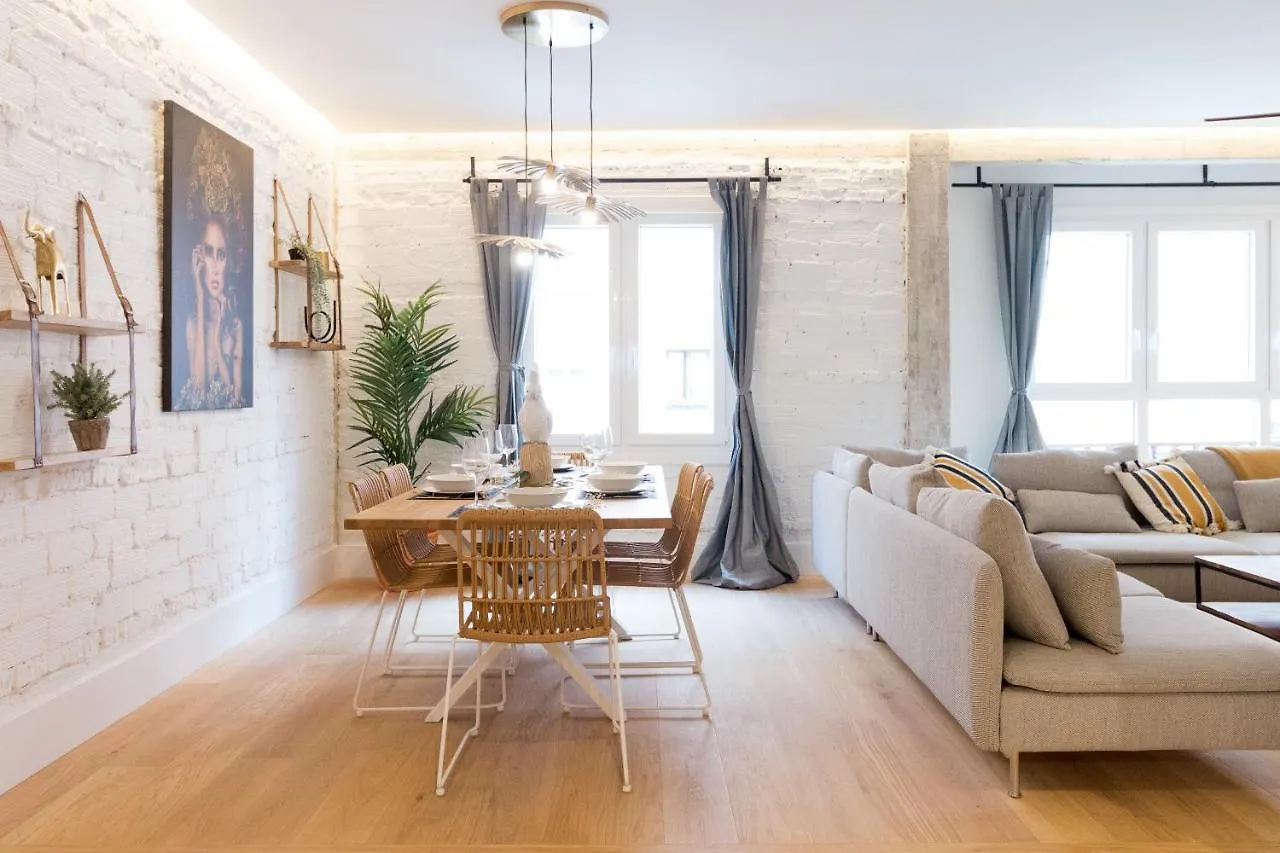 Amplio Y Moderno Apartamento Con Tarima Refrescante By Staynnapartments Bilbau 0*,  Espanha