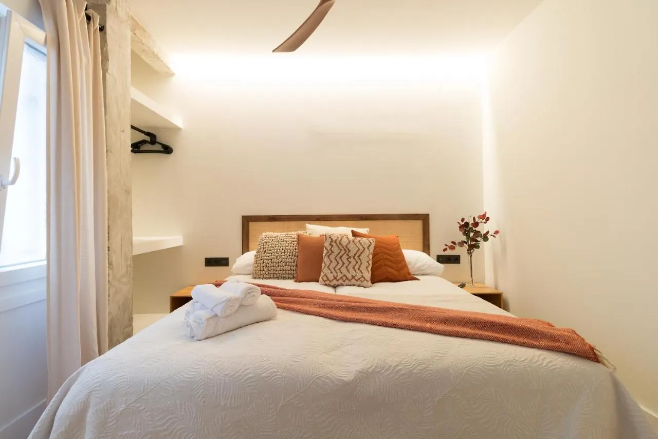 Amplio Y Moderno Apartamento Con Tarima Refrescante By Staynnapartments Bilbau