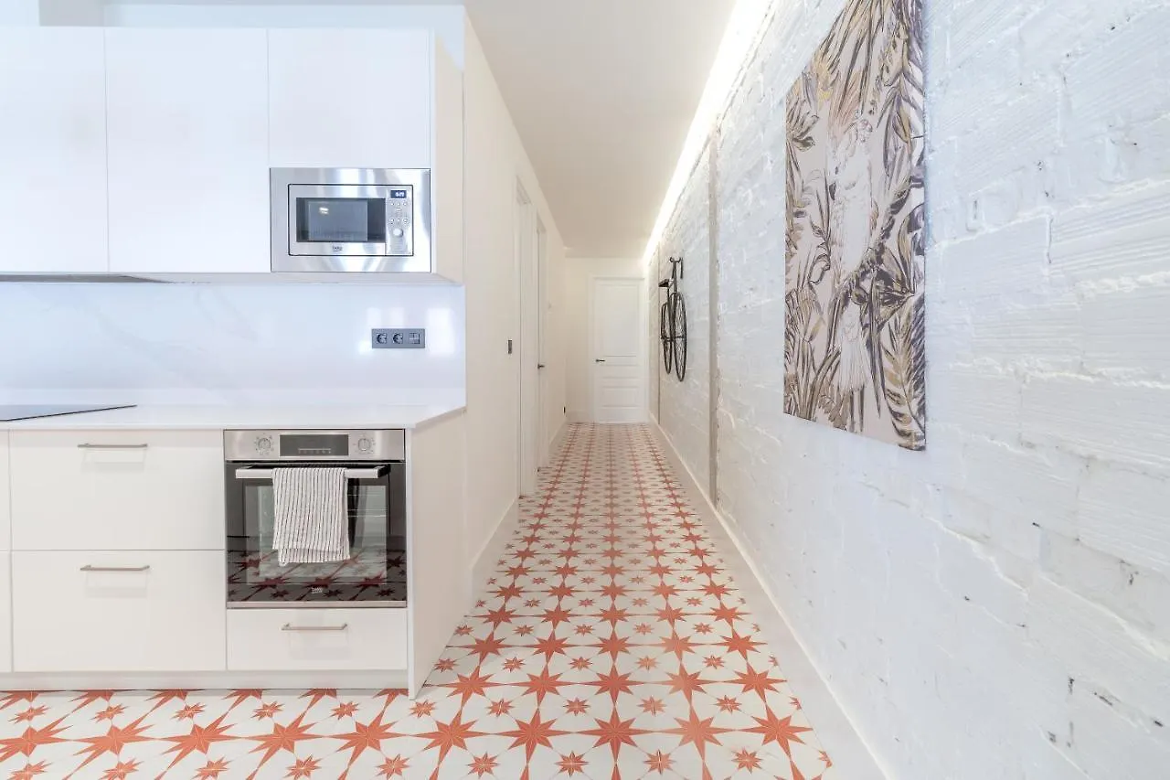 Amplio Y Moderno Apartamento Con Tarima Refrescante By Staynnapartments Bilbau
